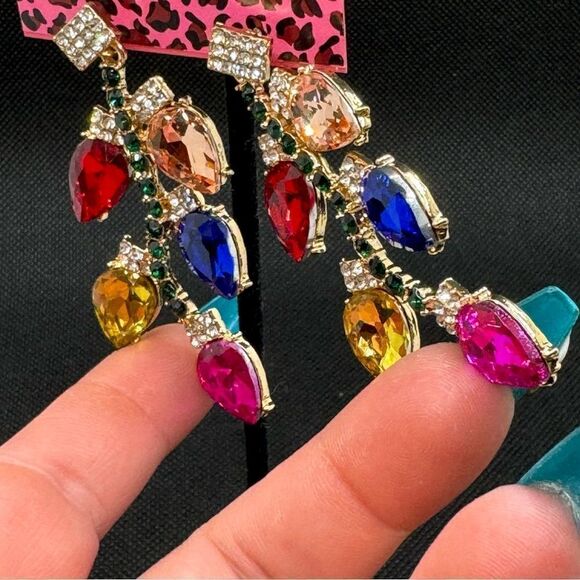 EARRINGS! Betsey Johnson Christmas Lights Dangle Earrings BNWT Colorful Beauty - Picture 8 of 9